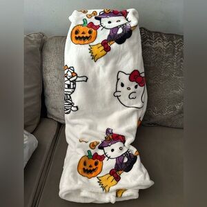 Hello kitty ghost Halloween blanket